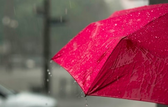 Honolulu Soaked As Heavy Showers And Flood Watch Drag Into Saturday