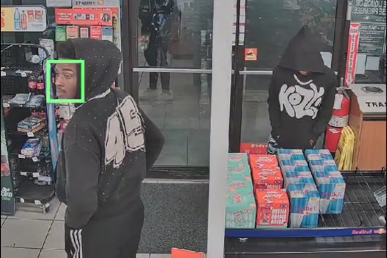 Houston Cops Hunt Duo in Bellaire Convenience Store Stickup