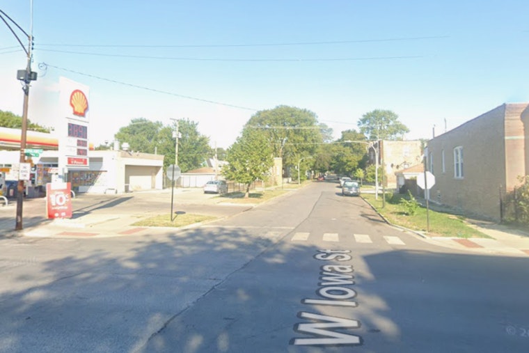 Humboldt Park Gas Station Ambush Leaves Woman Shot In Leg