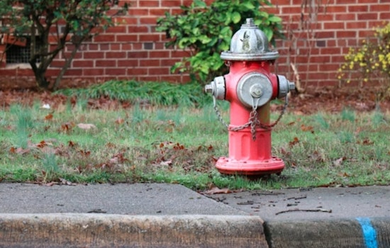Hydrant Horror As Blaze Wipes Out Houston Vet’s Home Of 50 Years