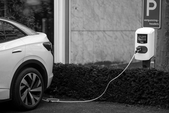 Illinois EV Hype Slams The Brakes As Tax Credits Vanish