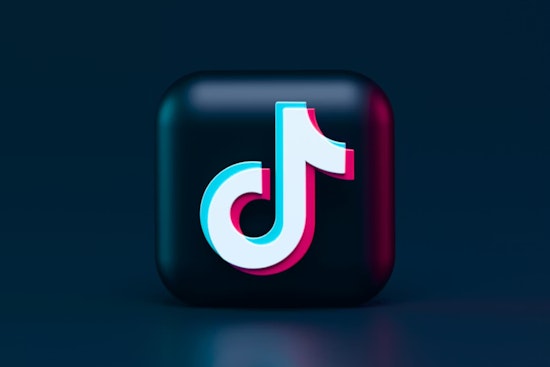 Jacksonville TikToker Outs Creepy Account Secretly Filming Women, Kids