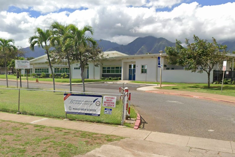 Kahului Flyers Brace as Aging Runway Faces Billion-Dollar Overhaul