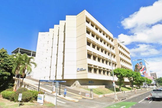 Kaiser Puts Maui Teens In Scrubs With New Summer Health Gigs