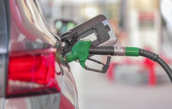 Kearny Mesa Pump Drops Gas Below $4, San Diego Drivers Pounce