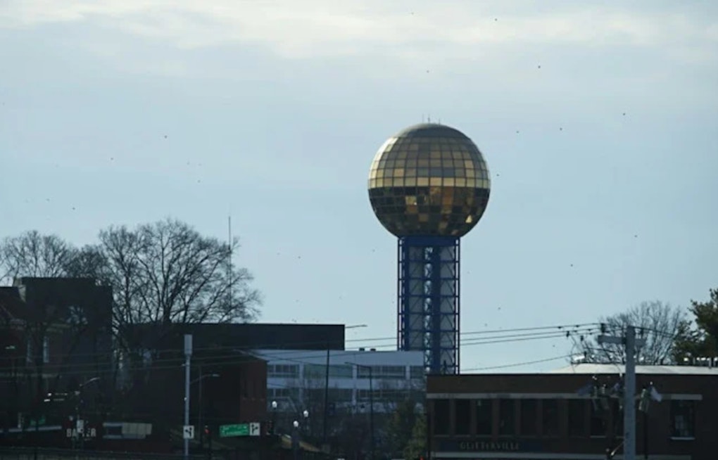 Knoxville Braces as Mountain Snow, Raw Winds Whip Into Town