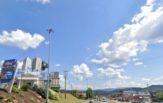Knoxville Shivers At Sunrise, Warms Up Before Midweek Soaker