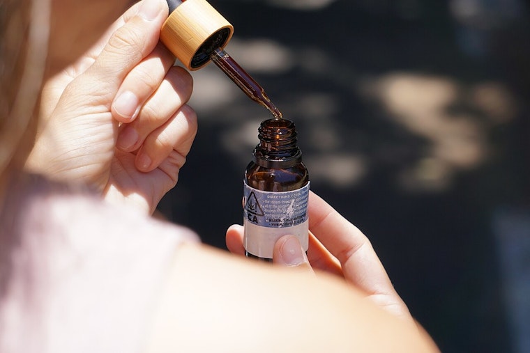 Knoxville Sisters Fear New Tennessee Hemp Rules Limit CBD Access