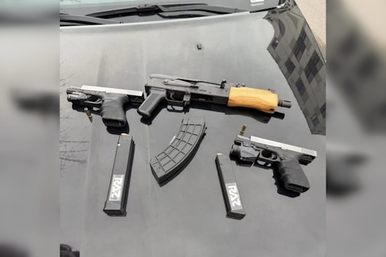 Knoxville Teen Busted after Cops Find Three Loaded Guns in Apartment