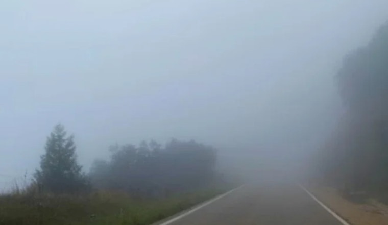 Knoxville Wakes Up in a Fog, Then Flirts With the 70s
