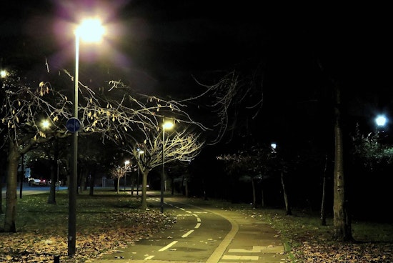 L.A. Council Plots Power-Pole Streetlight Comeback