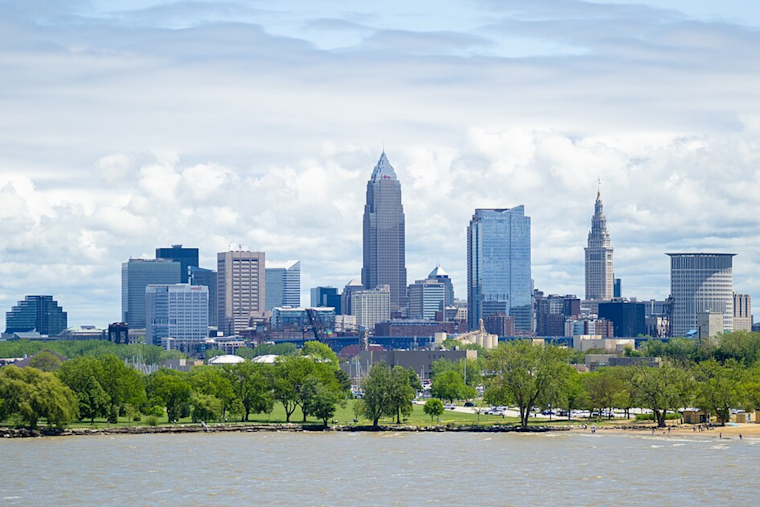 Lake Erie Whips Up Gritty Midweek Chill For Cleveland