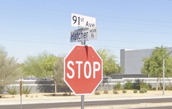 Late-Night Peoria Light Pole Crash Kills Buckeye Driver