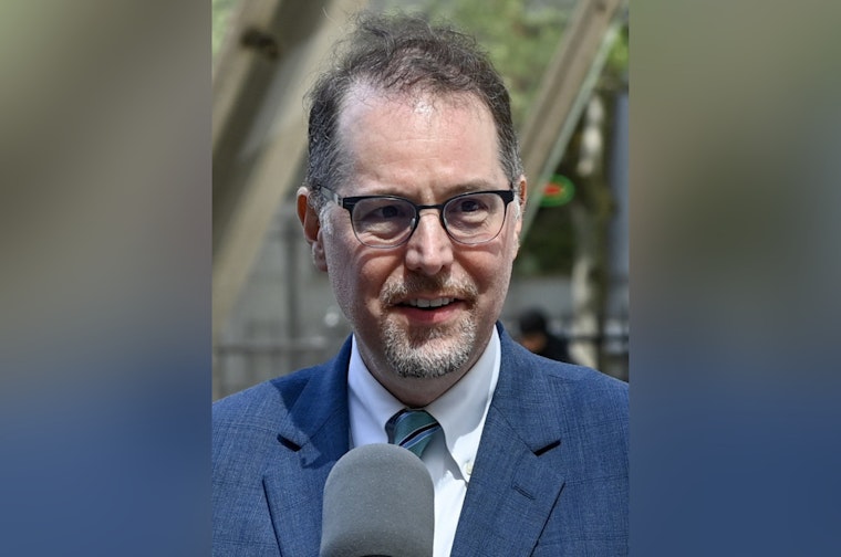 Levine Sounds Alarm as City Cash Surges but Paychecks Stall