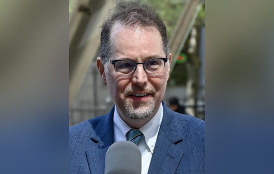 Levine Sounds Alarm as City Cash Surges but Paychecks Stall