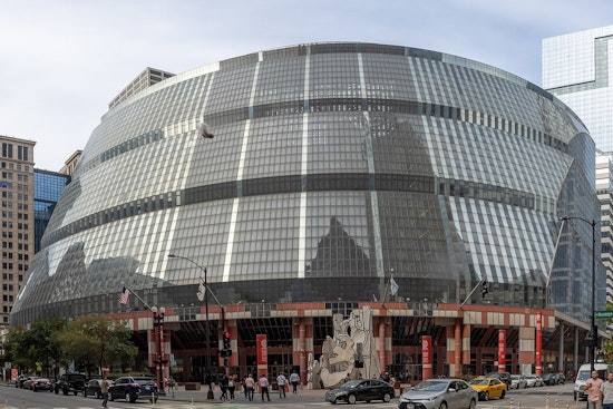 Loop Loses Its Red Giant As Thompson Center Crane Comes Down