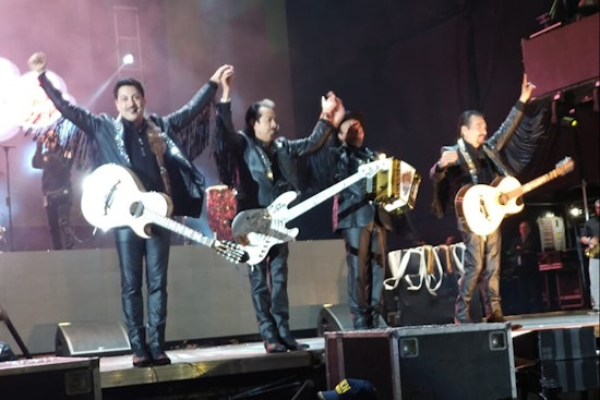 Los Tigres Del Norte Set To Turn Up The Border Heat In El Paso