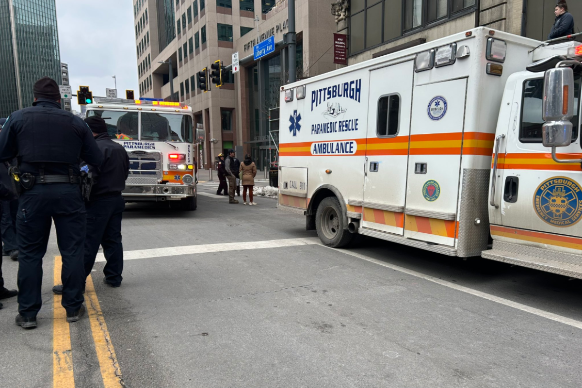 Man Dies After Fall in Downtown Pittsburgh, Section of Liberty Avenue