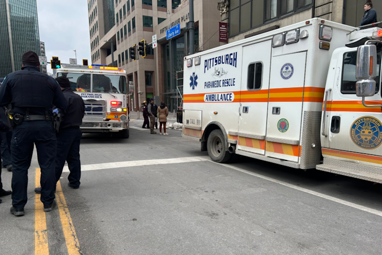 Man Dies After Fall in Downtown Pittsburgh, Section of Liberty Avenue Closed for Investigation