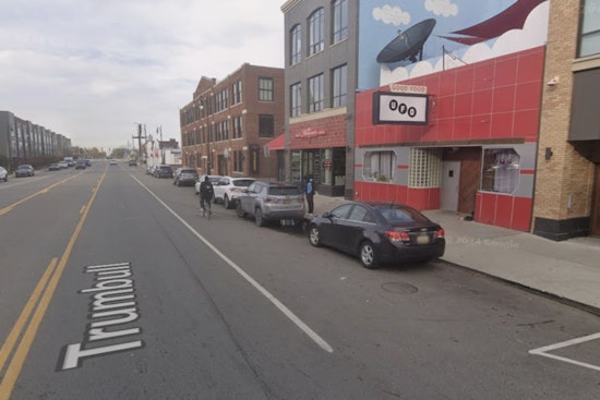 Man Hospitalized After Gunfire Exchange with Security Guard in Detroit's Corktown