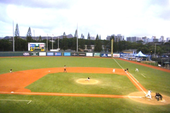 Manoa Mayhem as Wild Pitch Lets 'Bows Walk Off With Opening Series