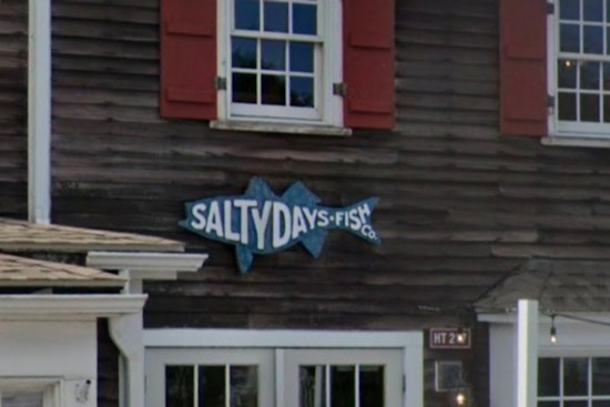 Marshfield Snags Salty Days Sushi Spot With Full Bar on Deck