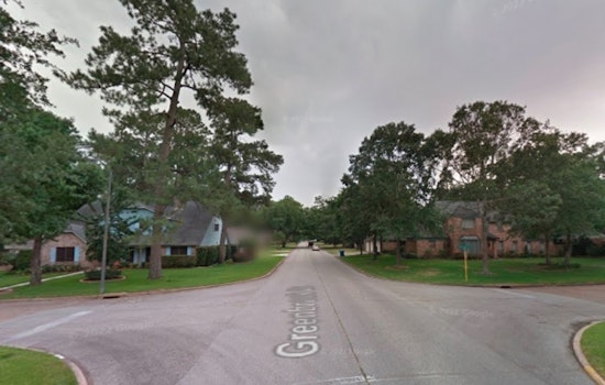 Masked Scooter Thugs Jump Elderly Victims in North Houston, Deputies Say