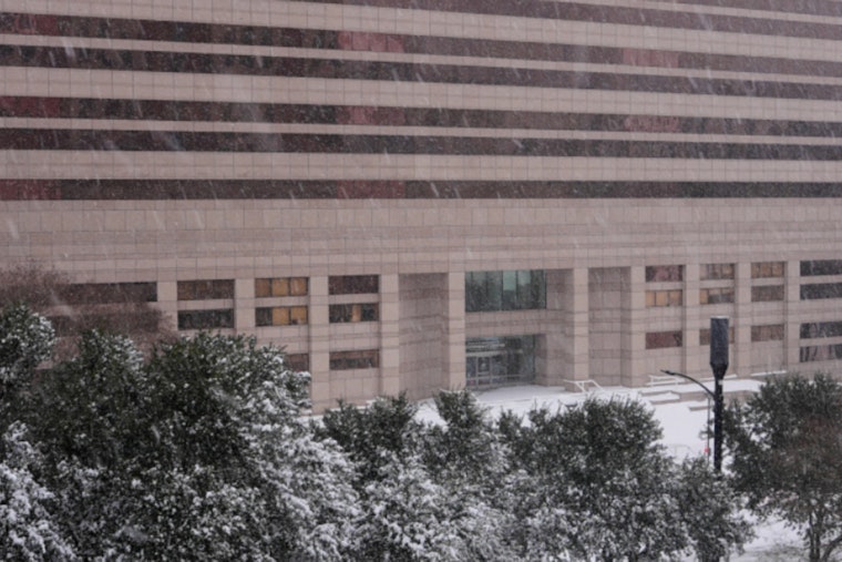Mecklenburg County Offices and Services to Open at Noon Due to Winter Weather Conditions