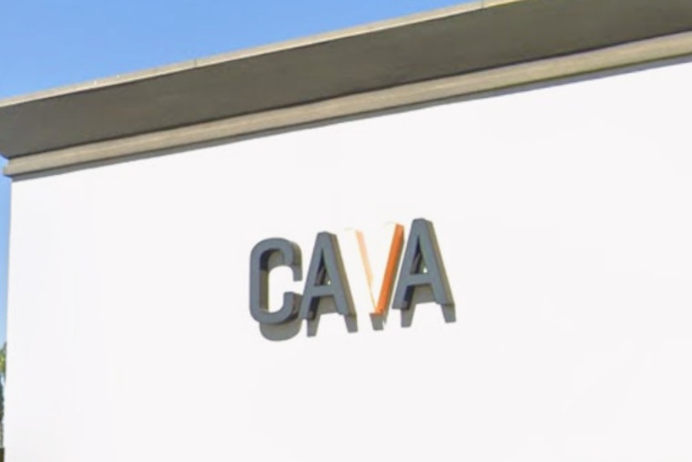 Mediterranean Chain Cava Muscles Into Oakley Station And Kenwood