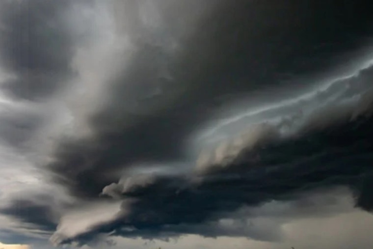 Memphis Soaker: Gusty Winds Turn Sunday Commute Into a Wet Crawl