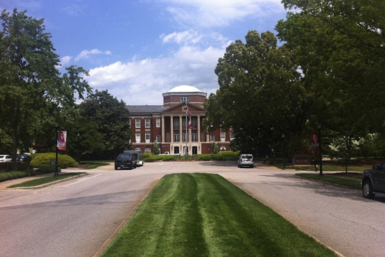 Meredith Meltdown As Raleigh Students Rip Crumbling Dorms And Low Pay