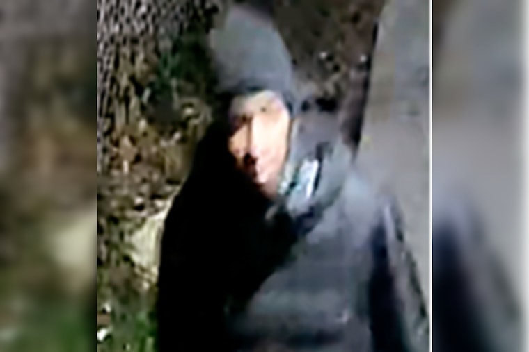 Metropolitan Police Seek Public's Help in Southeast D.C. Fatal Shooting Case; $25K Reward Offered