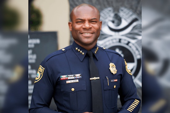 Miami Beach Power Play: Commissioners Move To Keep Top Cop Through 2028