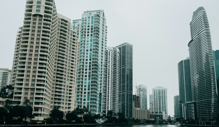 Miami Wakes Up In A Fog, Sunshine Stages Weekend Comeback