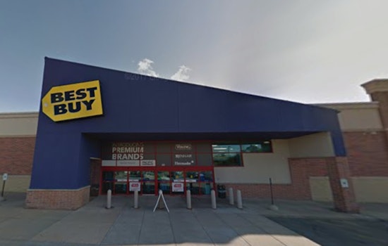 Milwaukee Man Faces 88 Years After High-Speed Chase from Retail Theft in Brookfield