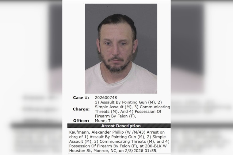 Monroe Cops Gas Out Armed Felon After West Houston Street Standoff