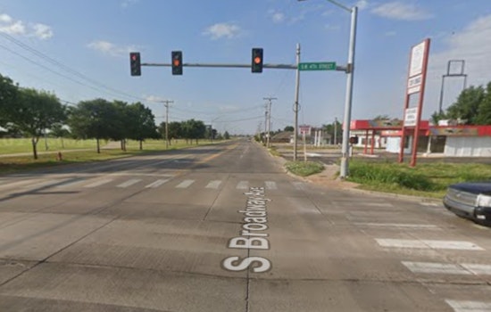 Moore Streets Swarm With Cops After Traffic Stop Suspect Vanishes On Foot