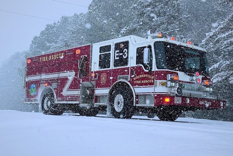 Mooresville Fire-Rescue Hones Ice Rescue Skills Amid Freezing Conditions