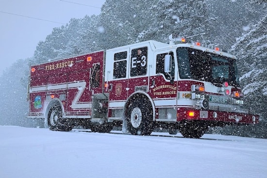 Mooresville Fire-Rescue Hones Ice Rescue Skills Amid Freezing Conditions
