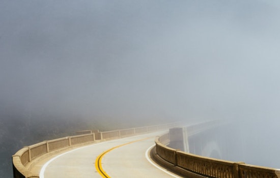 Music City Vanishes In Morning Fog As North Wind Bites The Commute