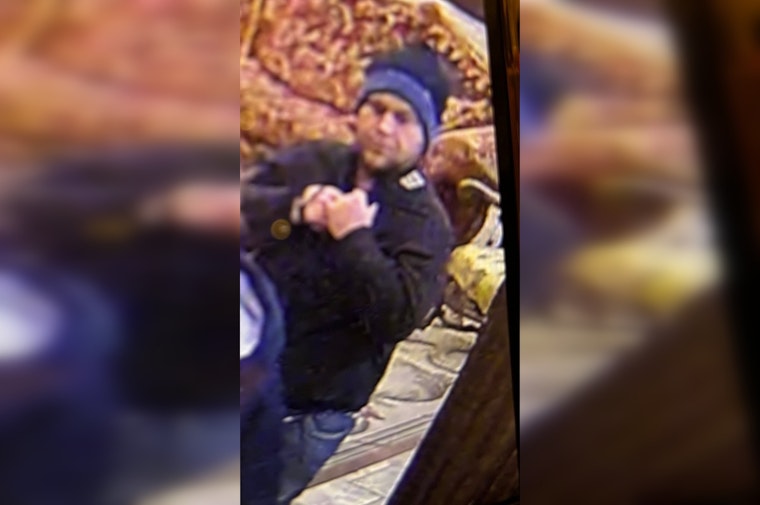 Mystery Man Sought In Classen Robbery As OKC Cops Blast Out Photos