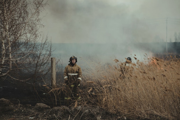 Nassau County Firefighters Battle 70-Acre Brush Fire Near Hilliard as Roads Reopen
