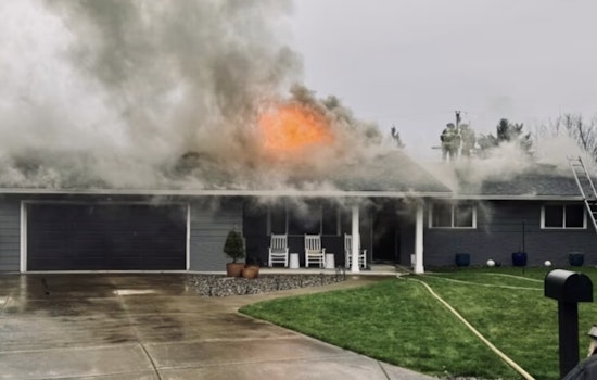 NE Vancouver Roof Goes Up in Flames as Three Residents Escape