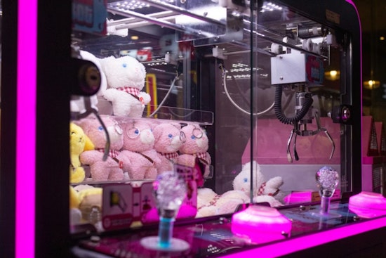 Neon Claw Craze Crashes Into Cleveland’s AsiaTown