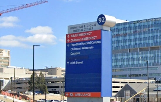 Neon Green Tumors, Milwaukee Surgeon Lights Up Hidden Lung Cancer