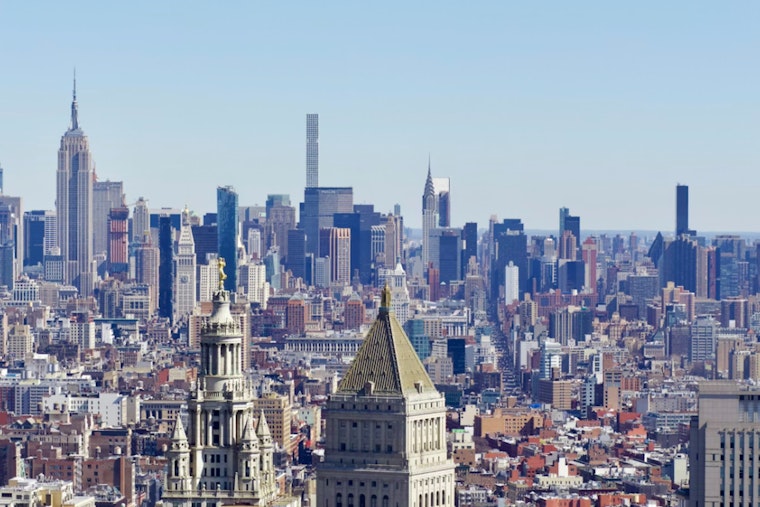 New York City Braces for Sunny Spells, Snow Showers, and Bitter Cold in Upcoming Week's Weather Mix