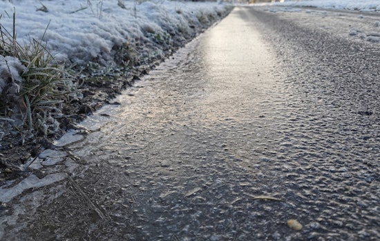 New York City Freezes as Black Ice Makes Morning Commute Dangerous