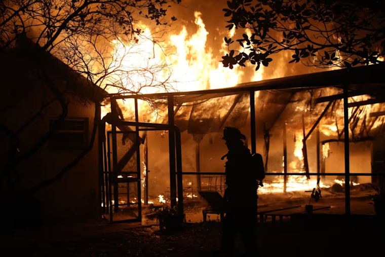 Nine Residents Displaced as Fire Engulfs Home in Seminole County Near Longwood