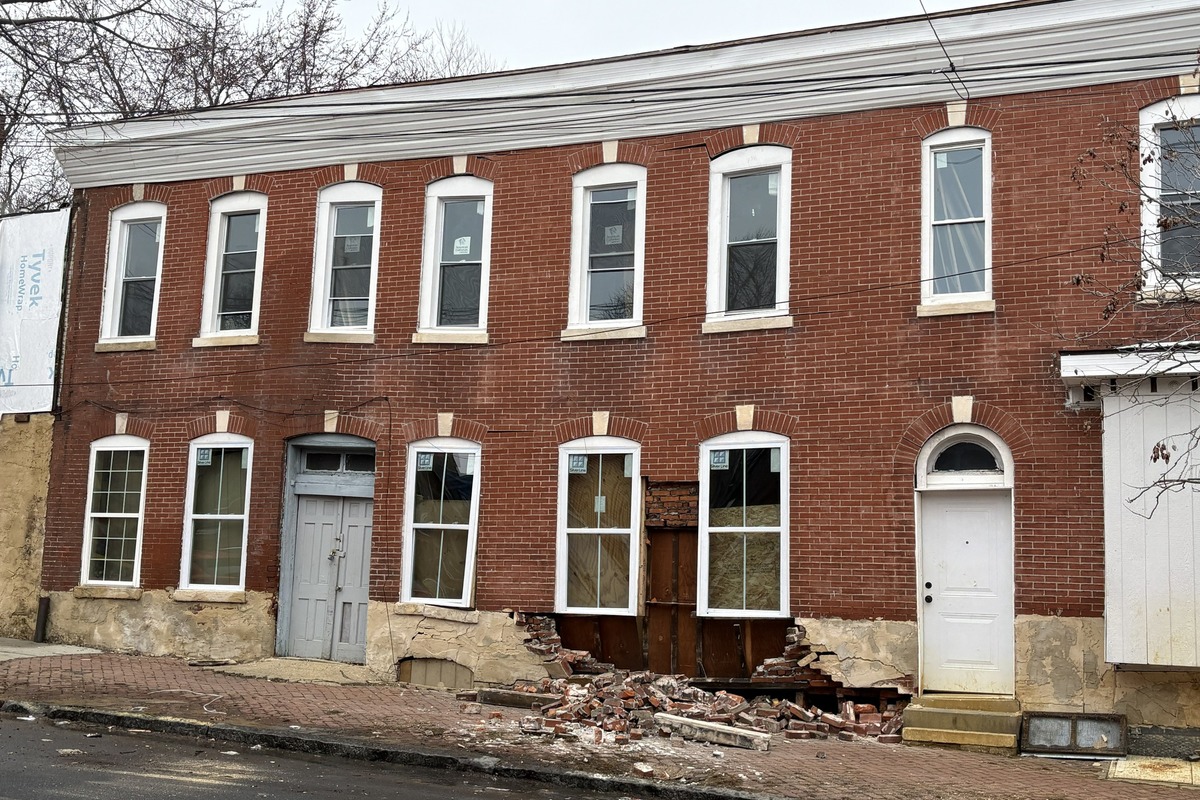 No Injuries Reported as Fire Crew Responds to Building Collapse in
