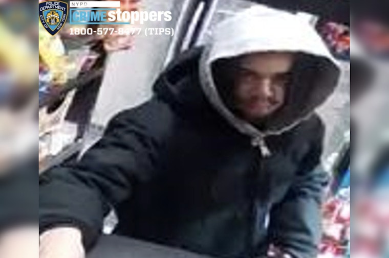 NYPD Hunts Gunpoint Robbery Suspect Stalking East 174th Street